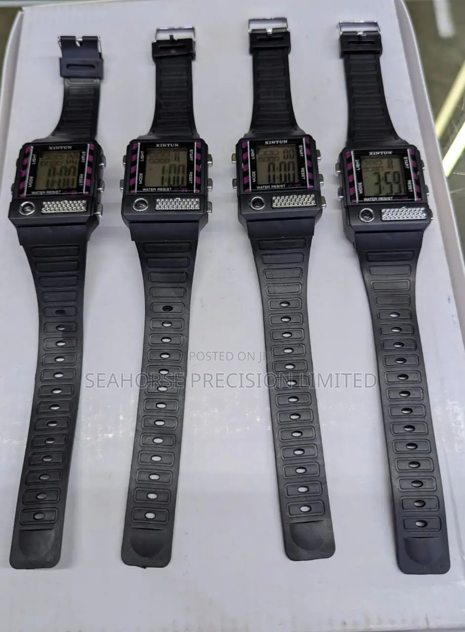 XINTUN Men’s Digital Sports Watch – Water Resistant