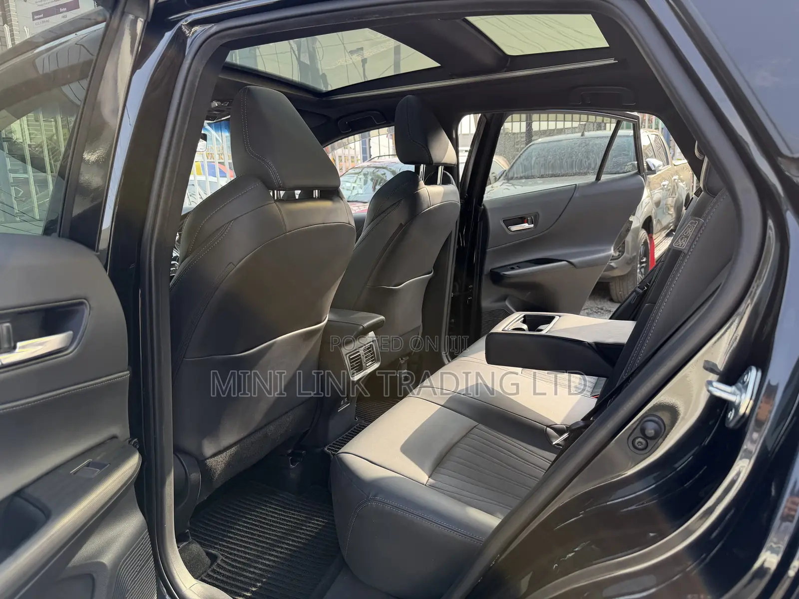 Toyota Harrier 2.0 4WD 2020 Pearl