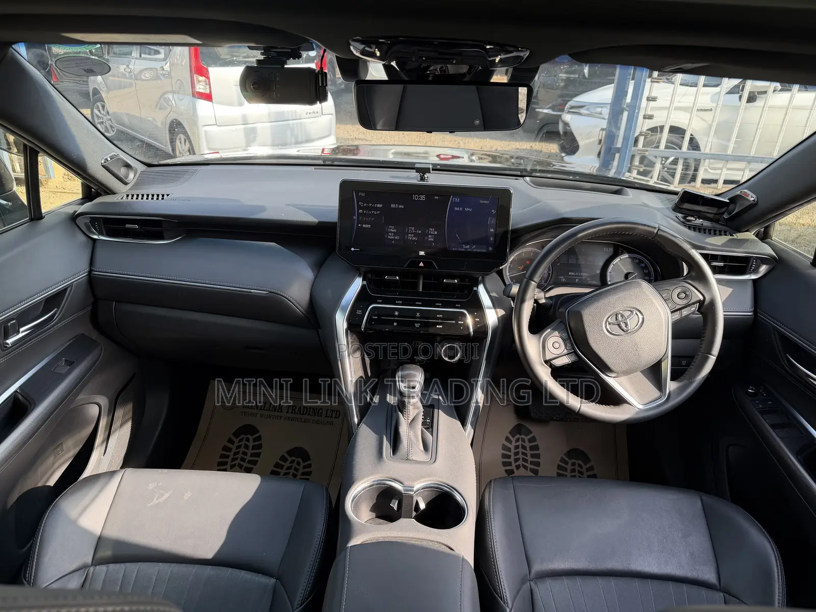 Toyota Harrier 2.0 4WD 2020 Pearl