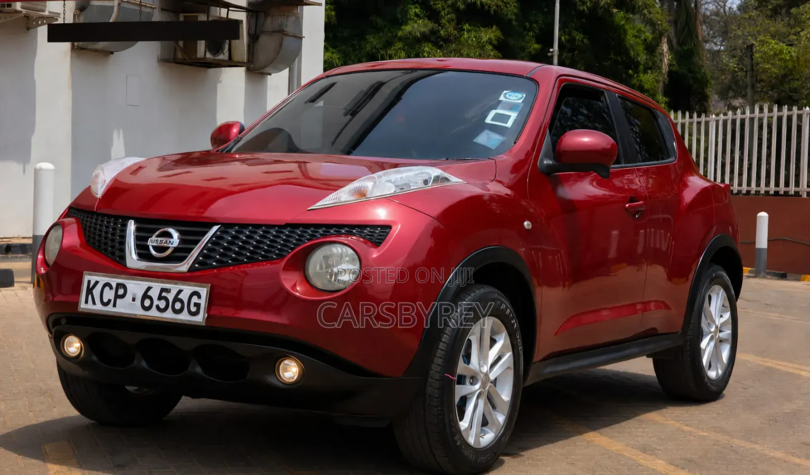 Nissan Juke 2011 Red