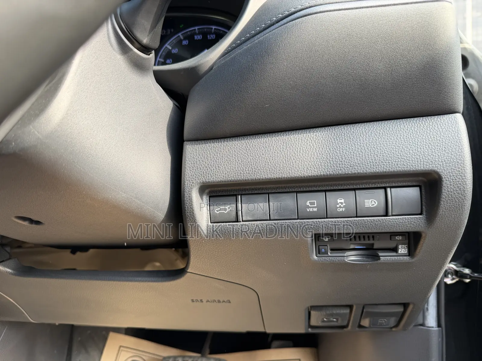 Toyota Harrier 2.0 4WD 2020 Pearl