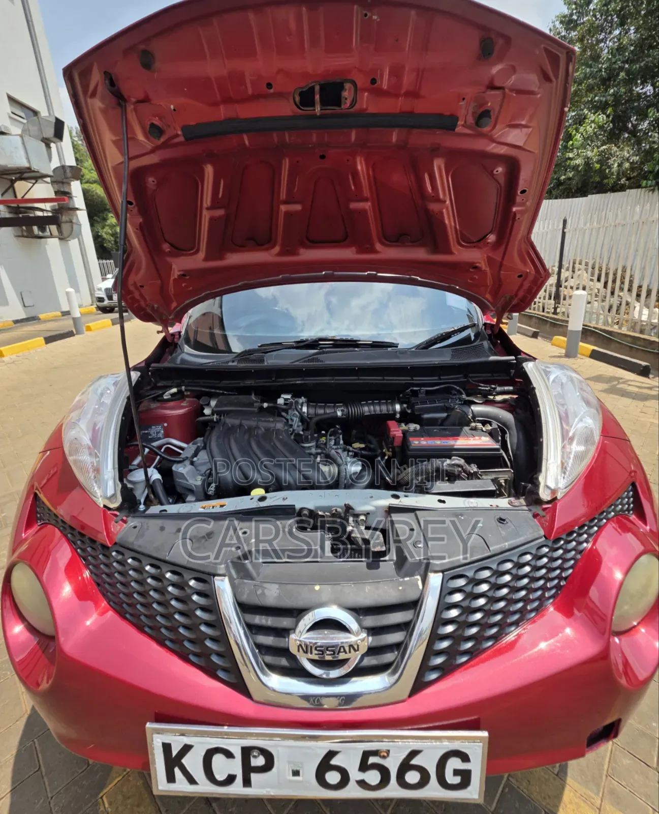 Nissan Juke 2011 Red