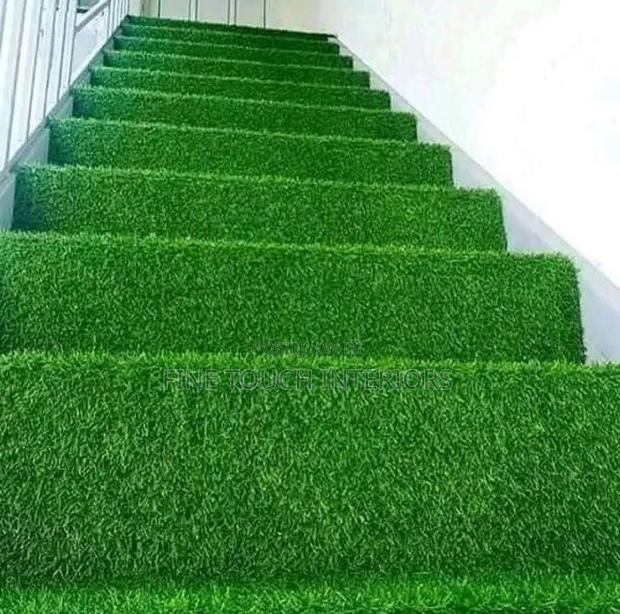 Staircase & Walkways Artificial Grass Carpet - main view