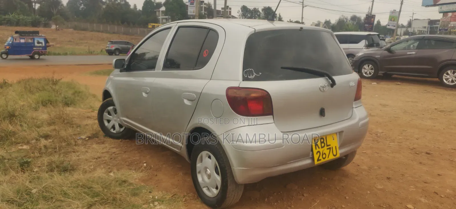 Toyota Vitz 2004 Silver