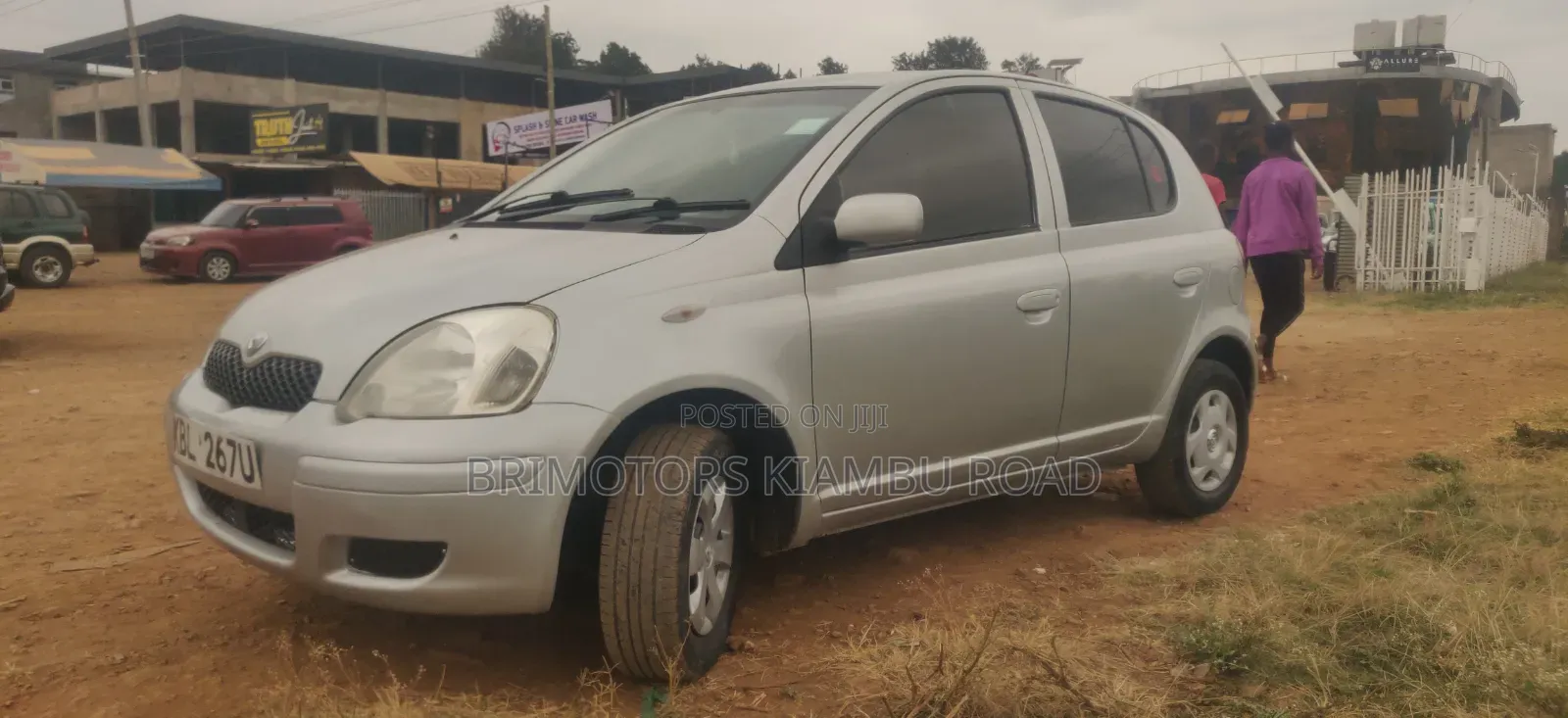 Toyota Vitz 2004 Silver