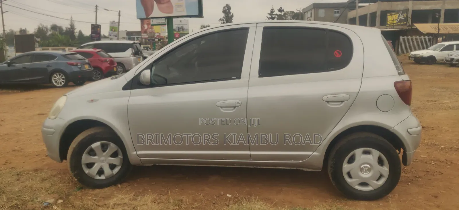 Toyota Vitz 2004 Silver