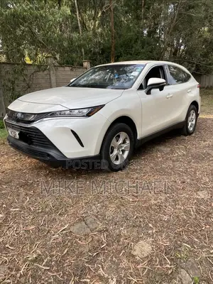 Toyota Harrier 2.0 2021 White