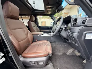 Toyota Land Cruiser Prado 2.8 2025 Black