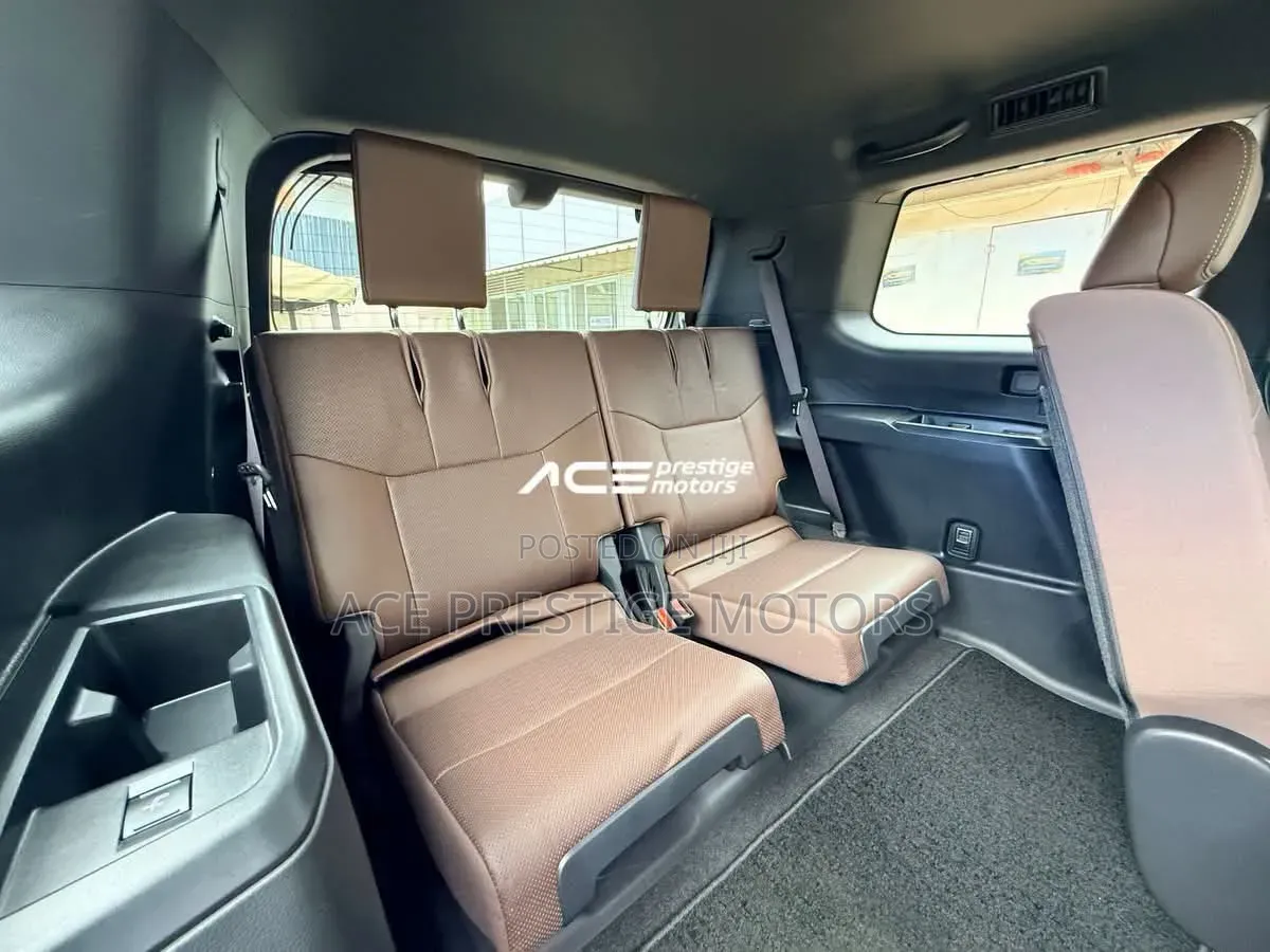 Toyota Land Cruiser Prado 2.8 2025 Black