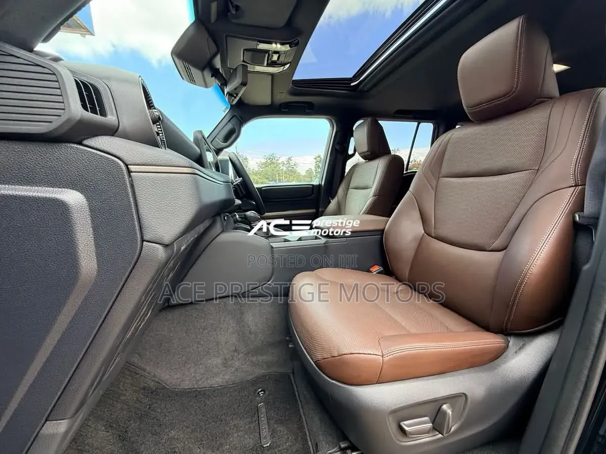 Toyota Land Cruiser Prado 2.8 2025 Black