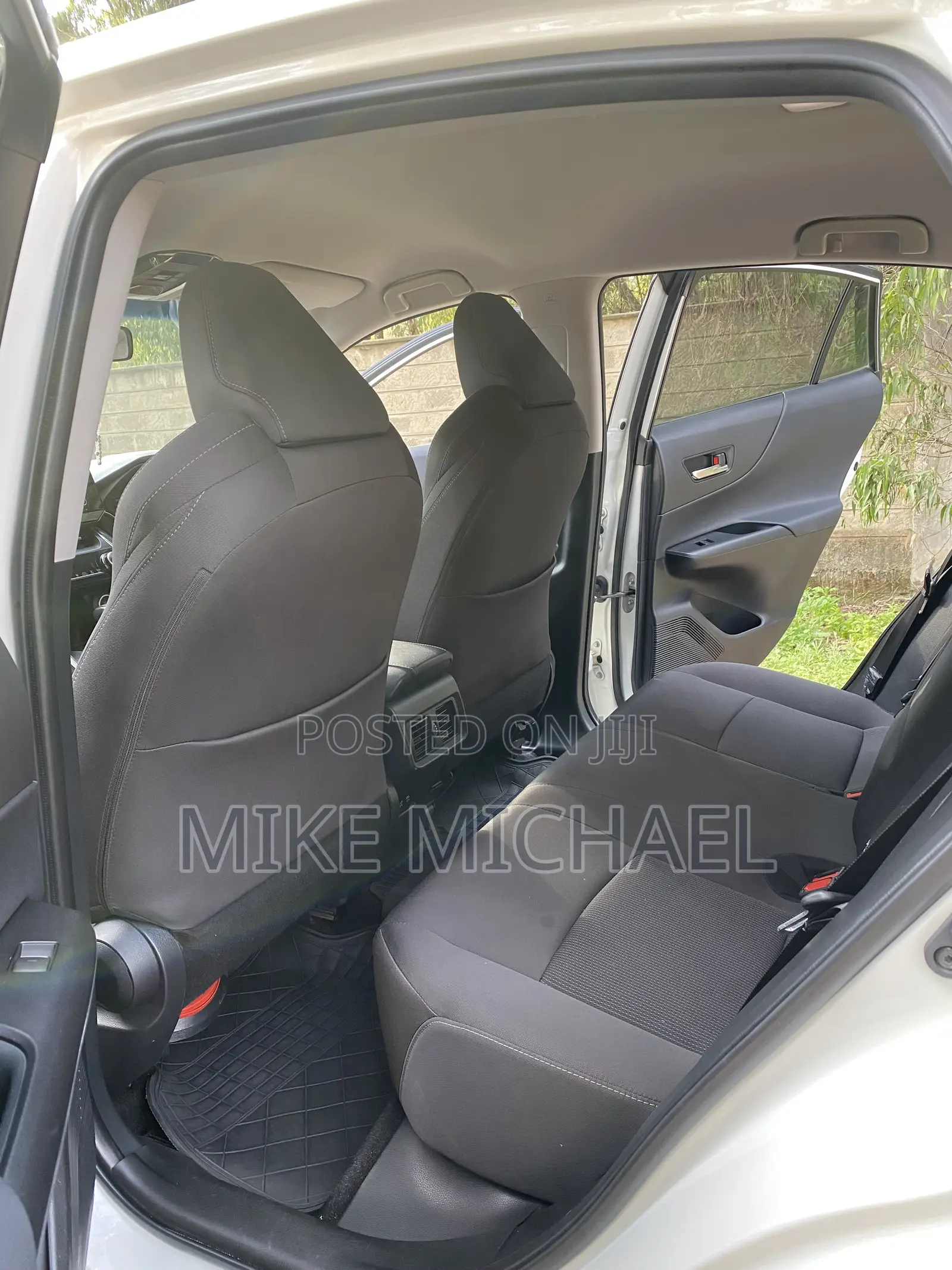 Toyota Harrier 2.0 2021 White