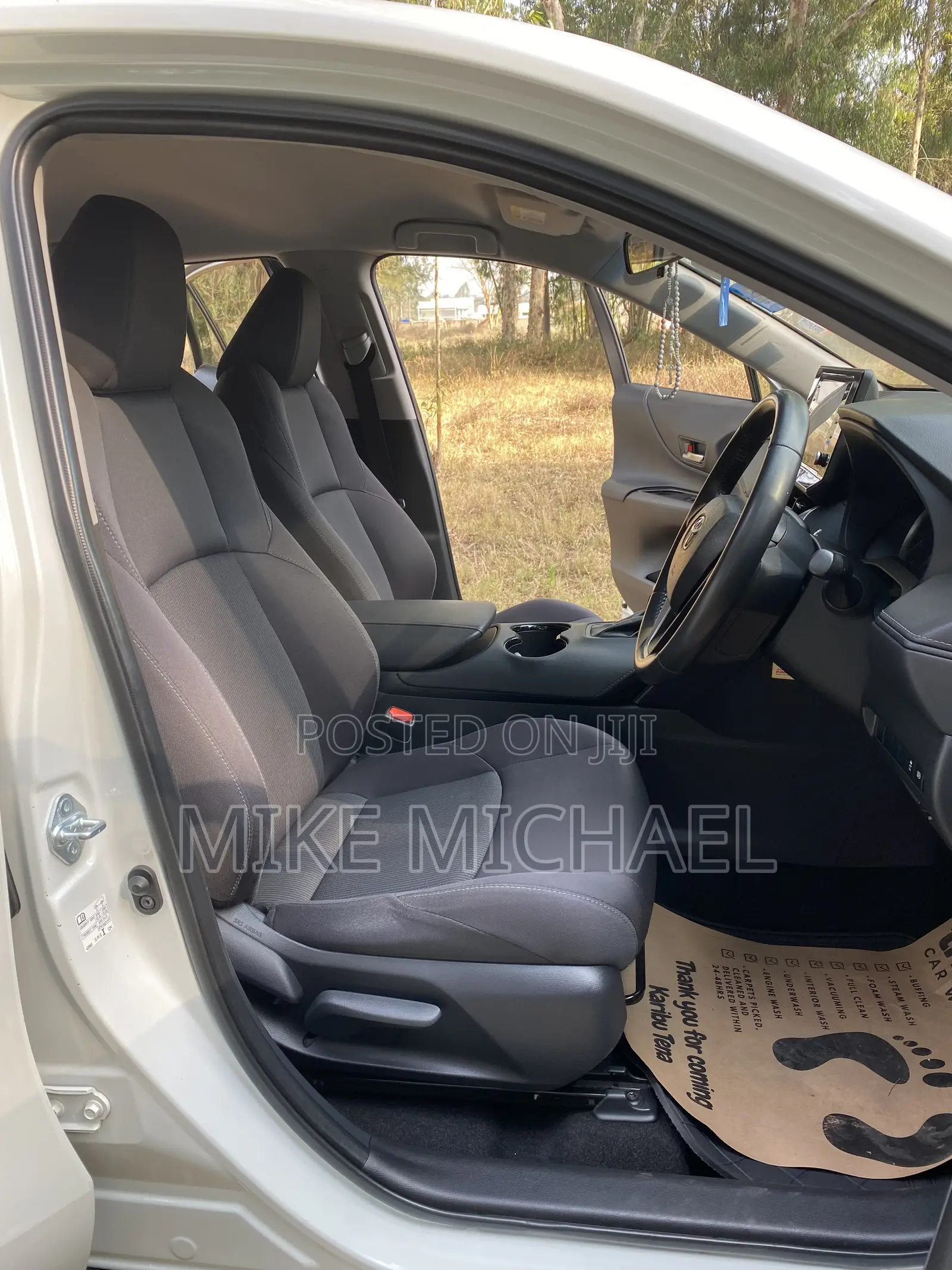 Toyota Harrier 2.0 2021 White