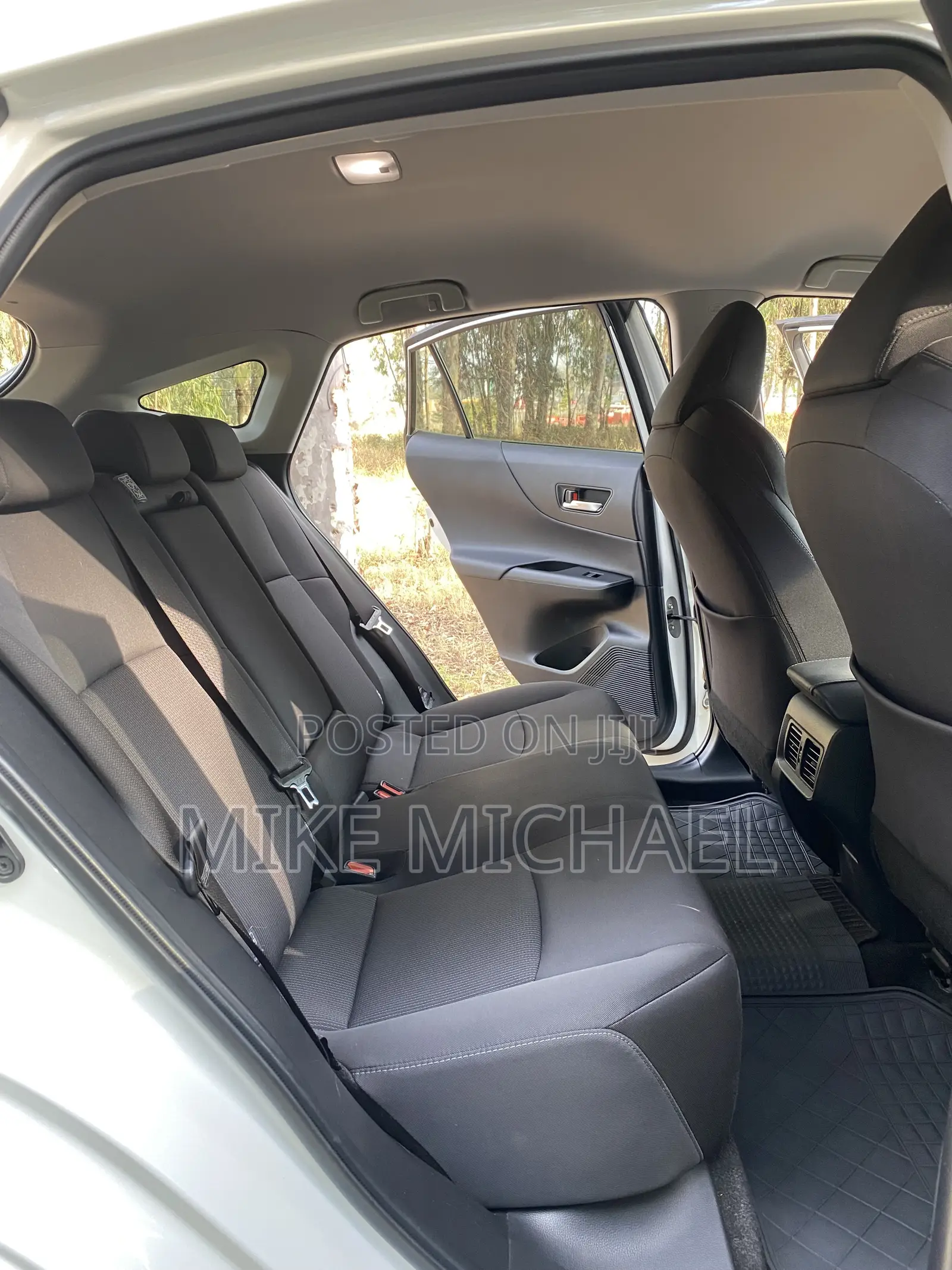 Toyota Harrier 2.0 2021 White