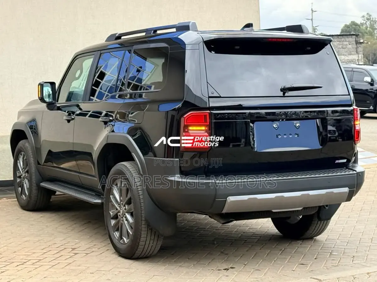 Toyota Land Cruiser Prado 2.8 2025 Black