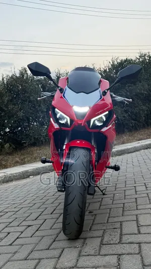 Taro GP1 400R 2025 Red