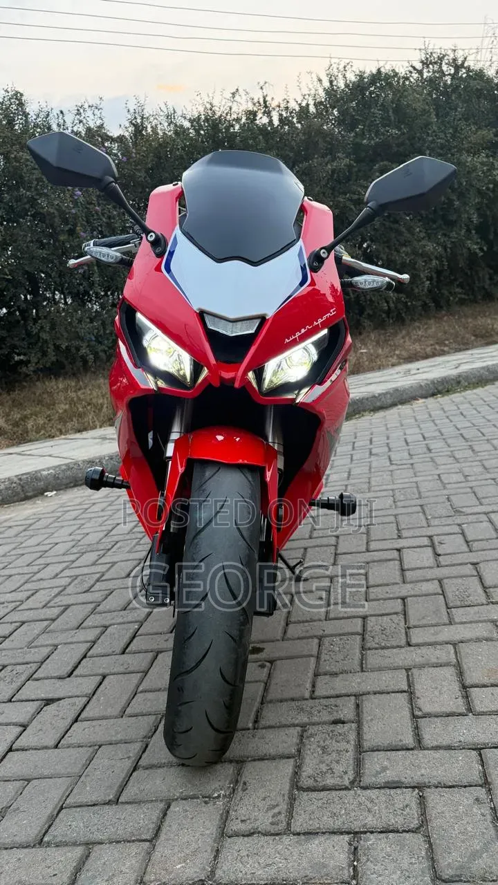 Taro GP1 400R 2025 Red