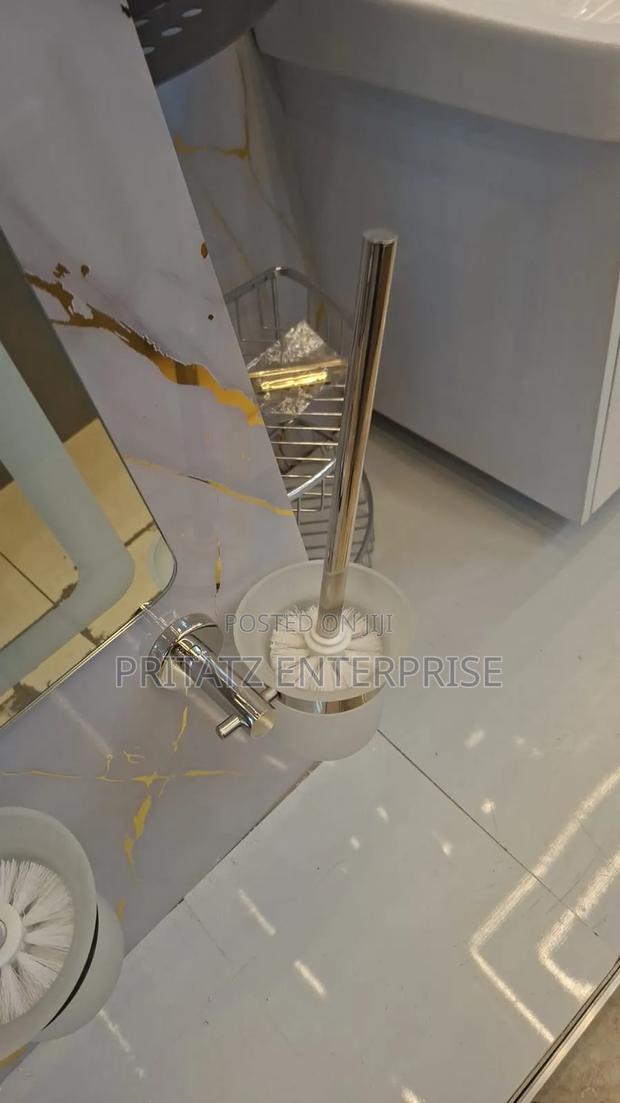 Modern Toilet Brush - thumbnail 2