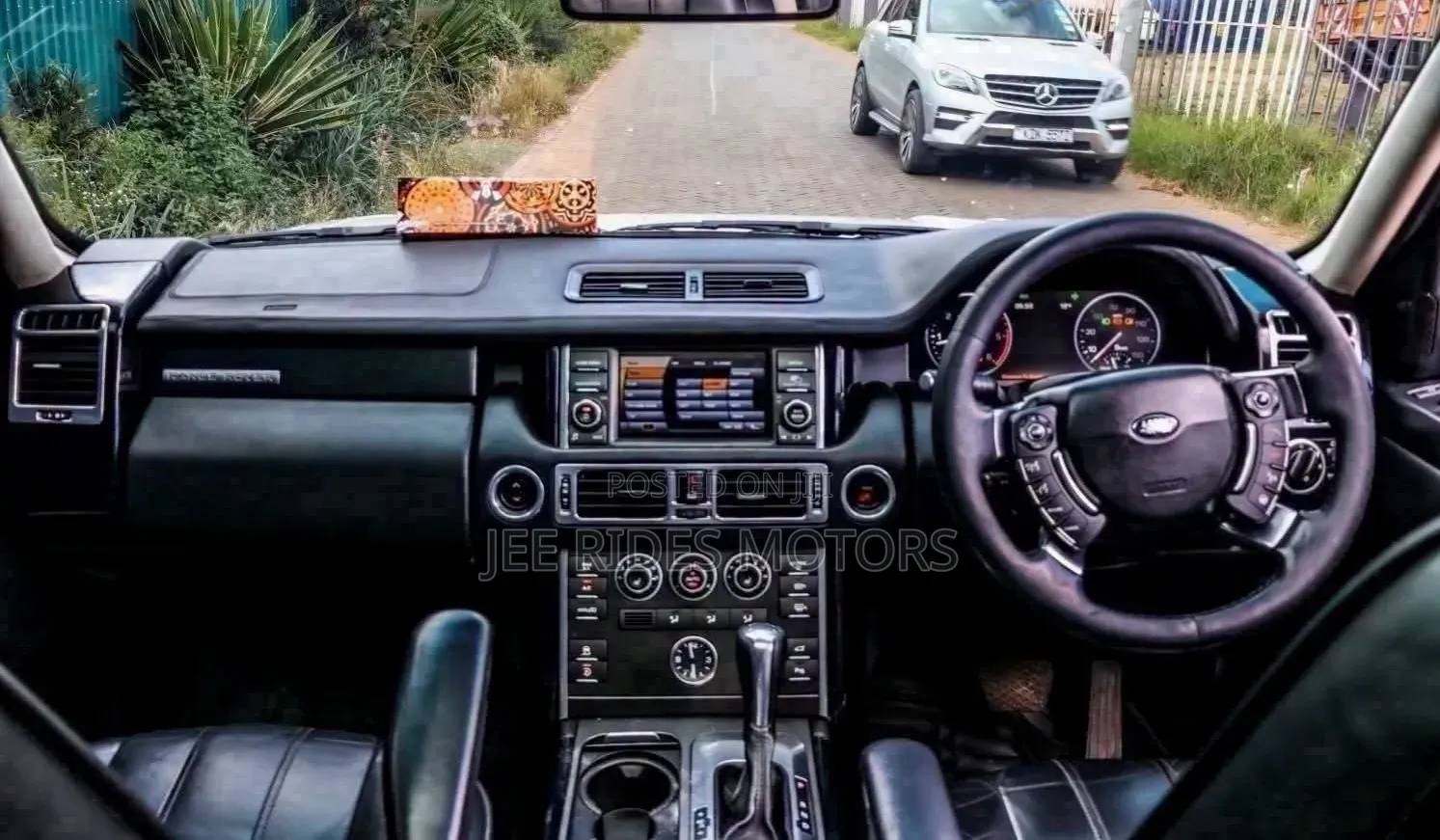 Land Rover Range Rover Vogue 2010 Off white