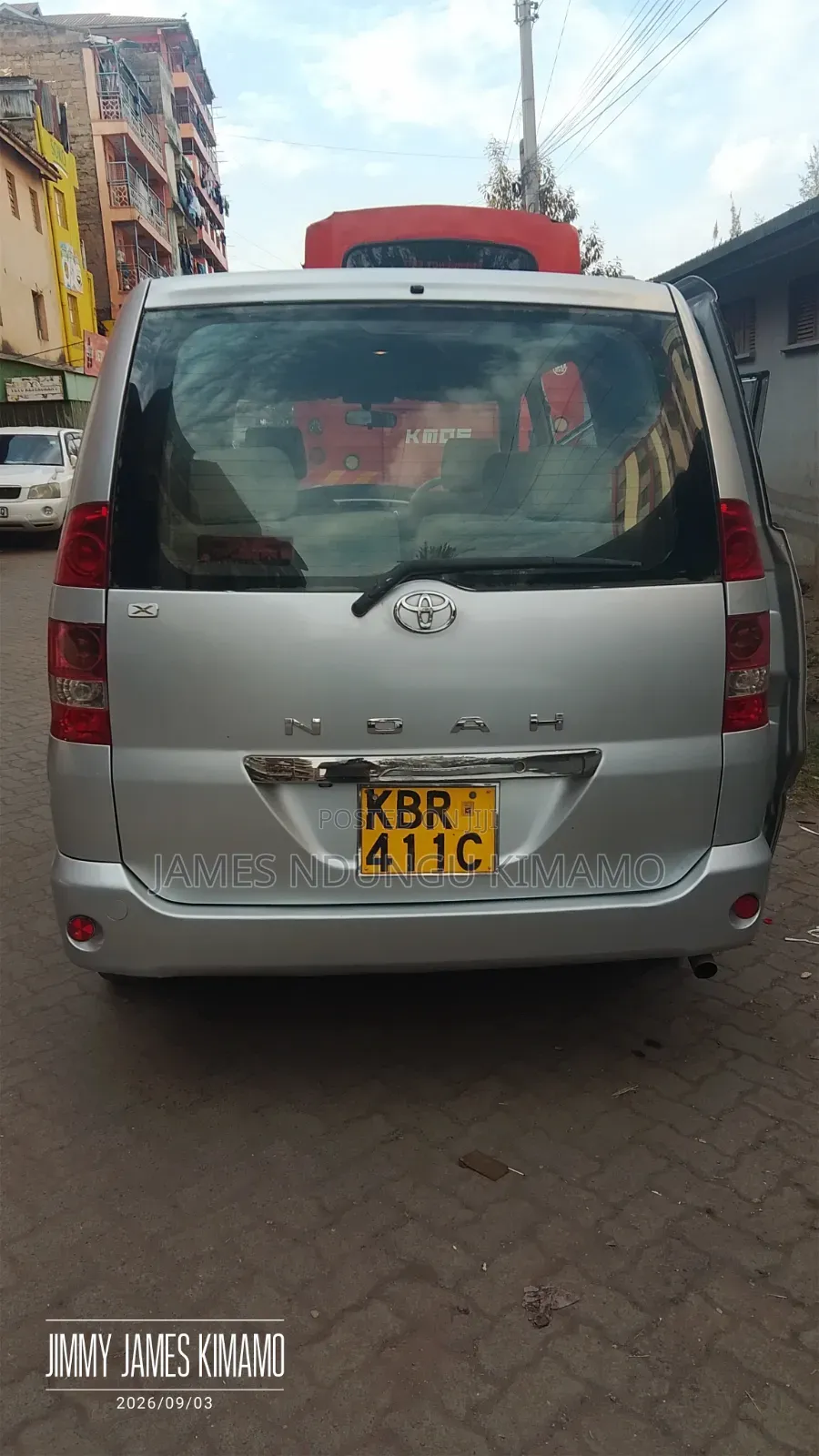 Toyota Noah 2005 Silver