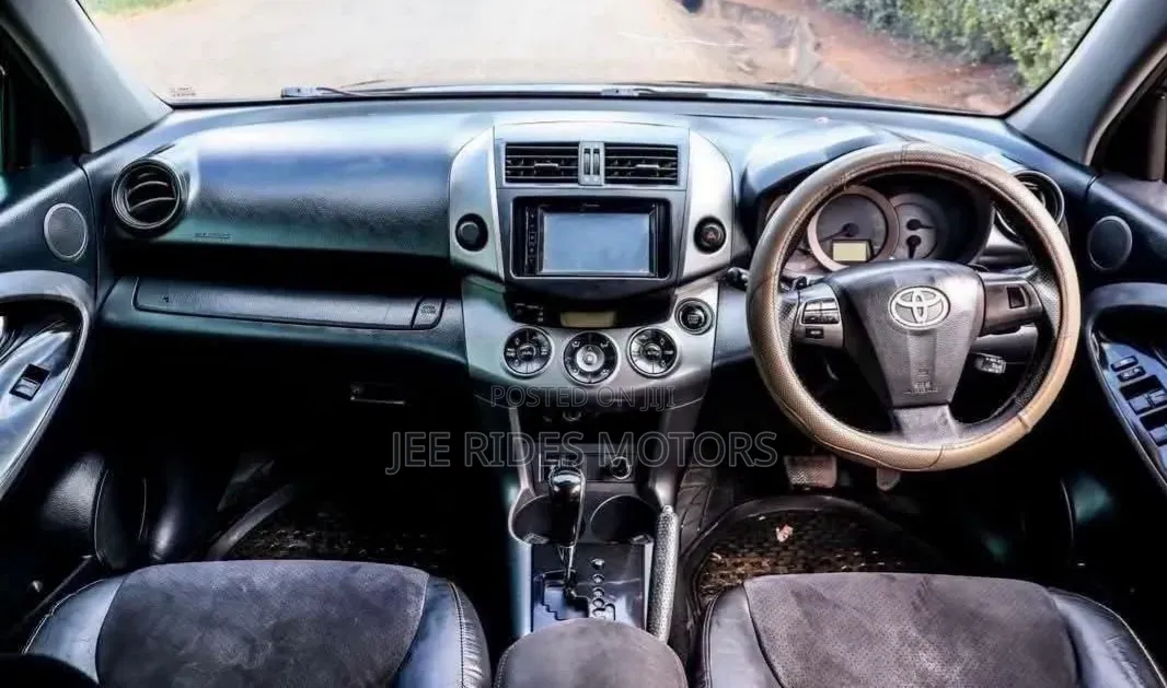 Toyota Vanguard 2013 Matt Black