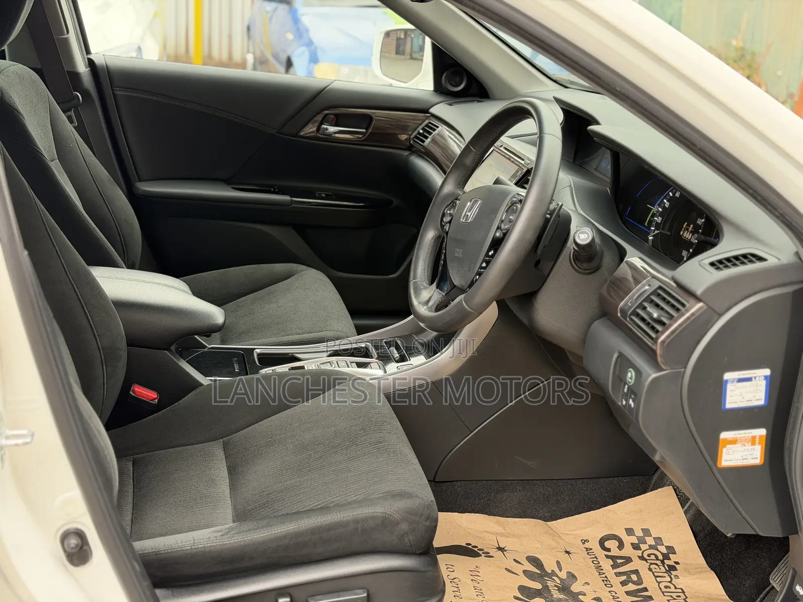 Honda Accord Hybrid 2019 White