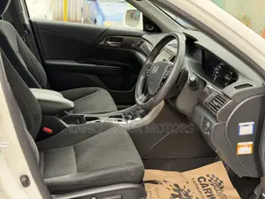 Honda Accord Hybrid 2019 White