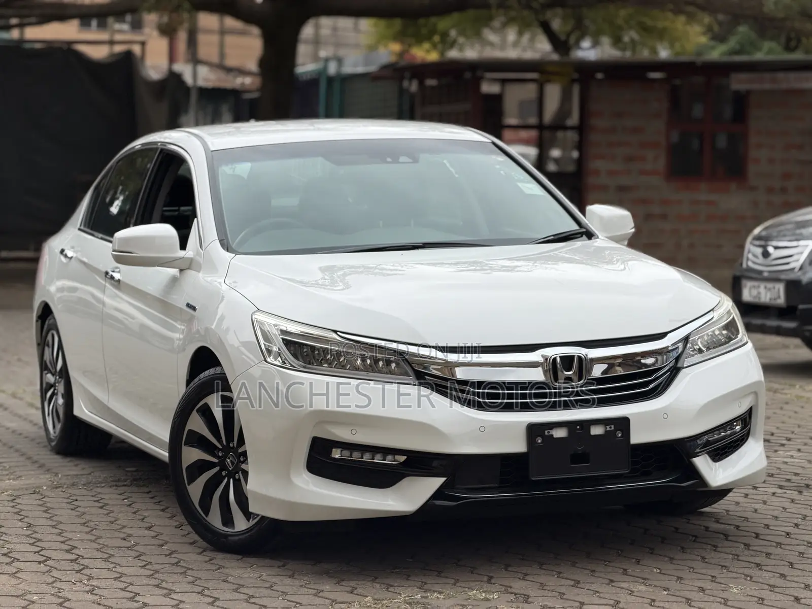 Honda Accord Hybrid 2019 White