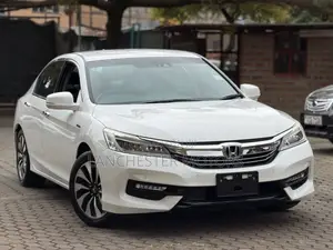 Honda Accord Hybrid 2019 White