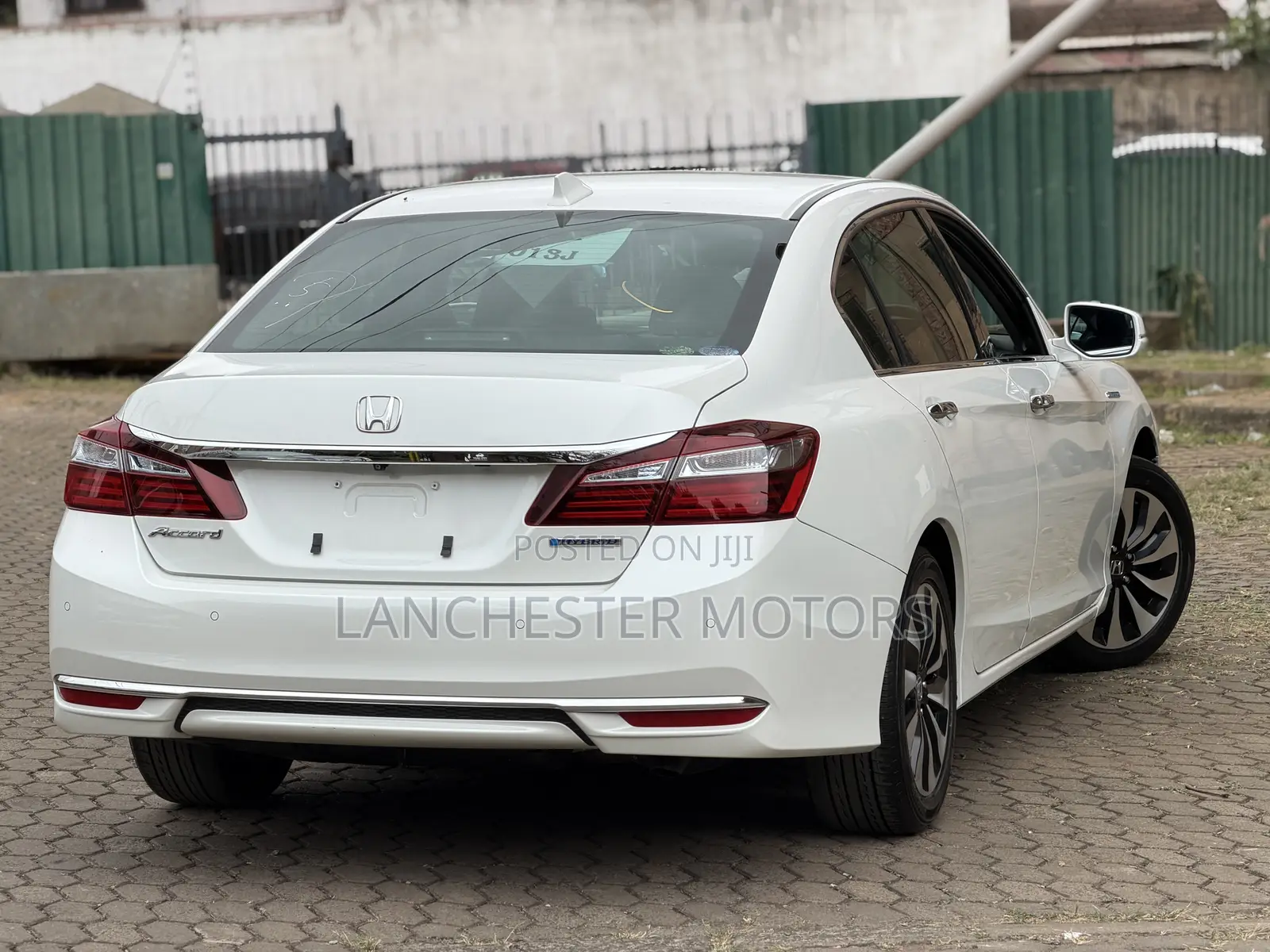Honda Accord Hybrid 2019 White
