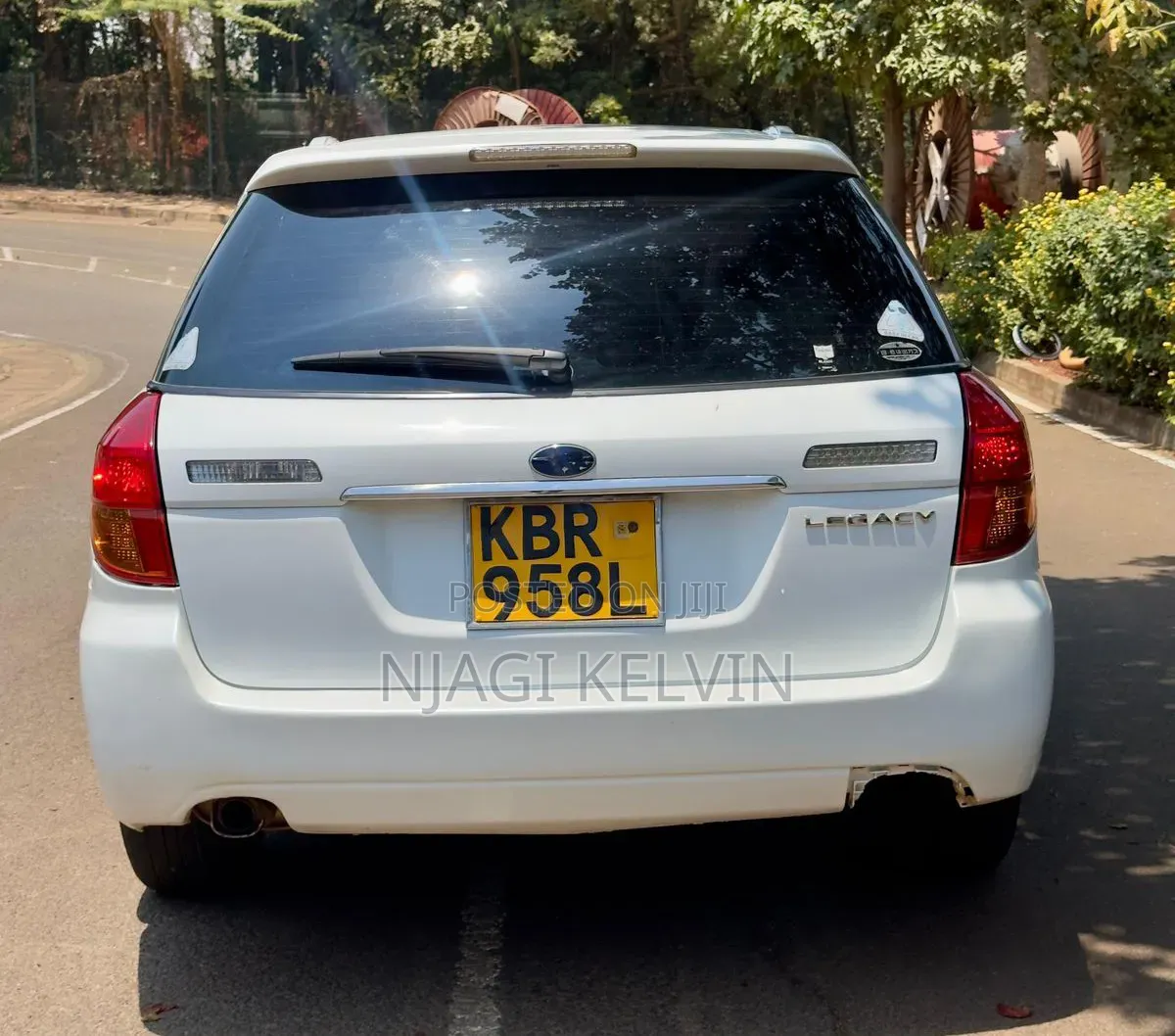 Subaru Legacy 2.0 2005 White