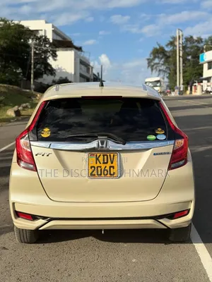 Honda Fit 2018 Beige