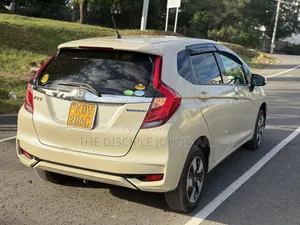 Honda Fit 2018 Beige