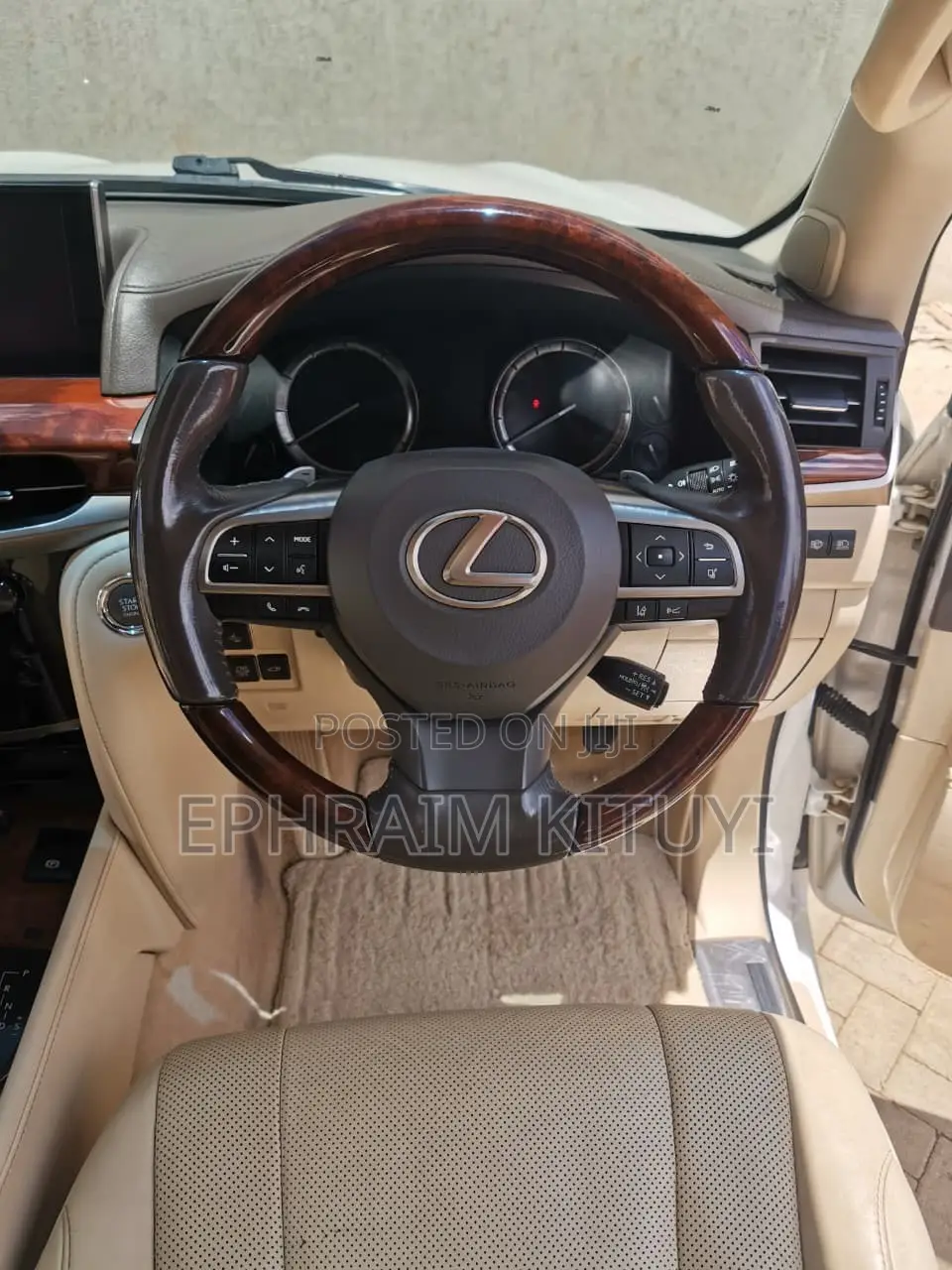 Lexus LX 2015 White