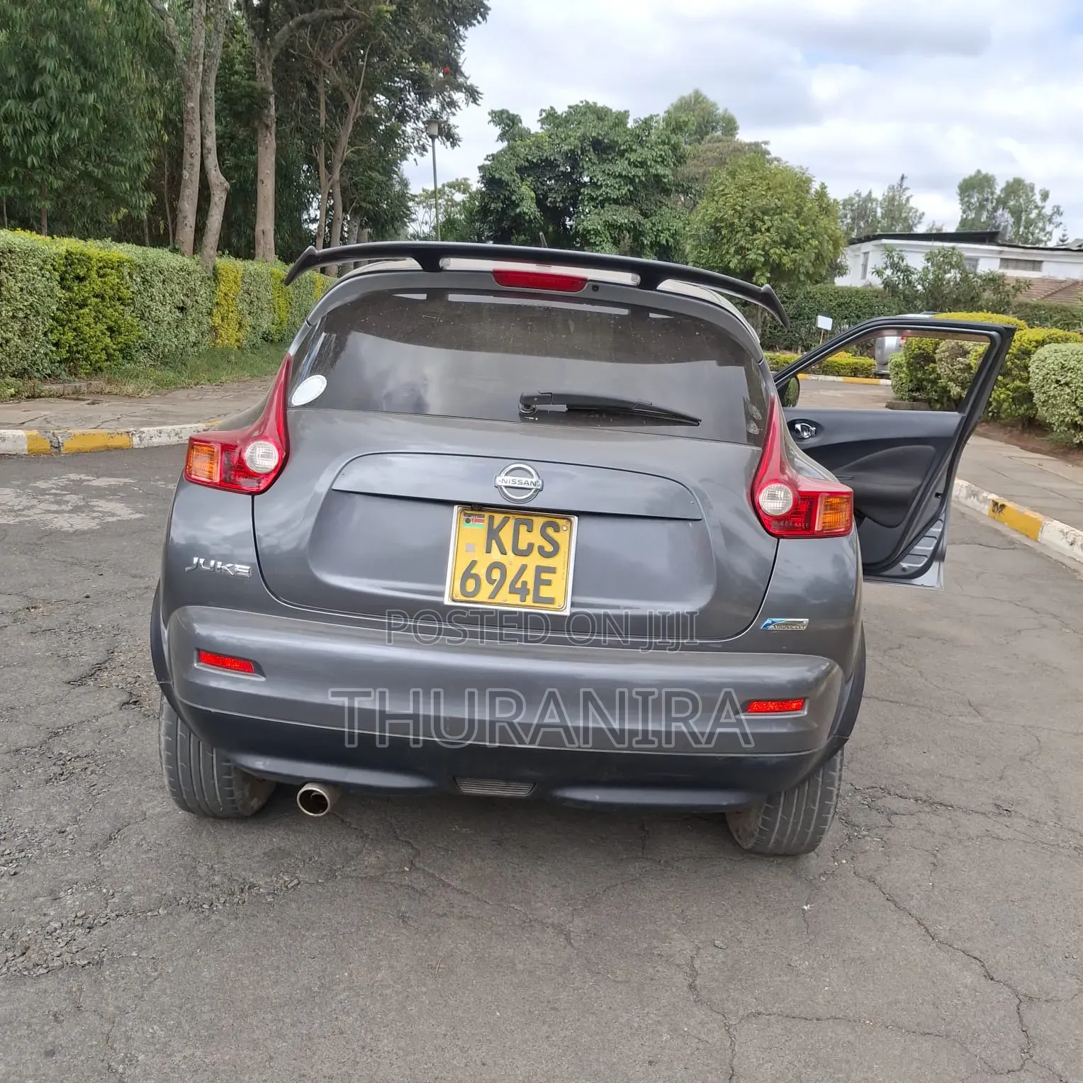Nissan Juke 2011 Gray