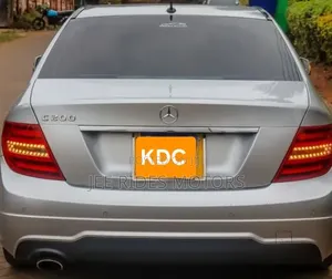 Mercedes-Benz C200 2014