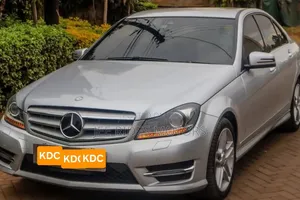 Mercedes-Benz C200 2014