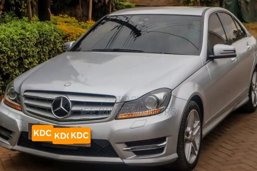 Mercedes-Benz C200 2014