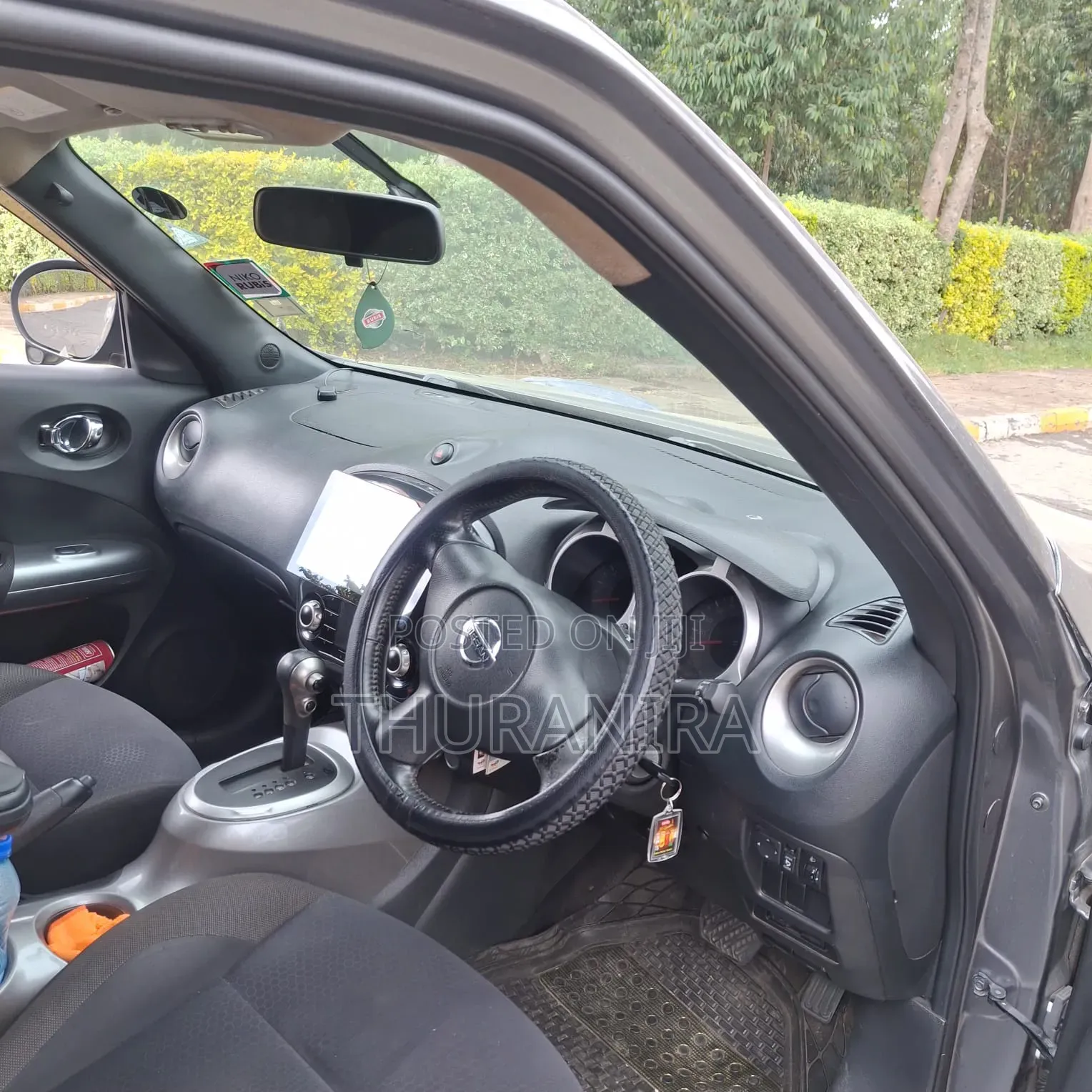 Nissan Juke 2011 Gray