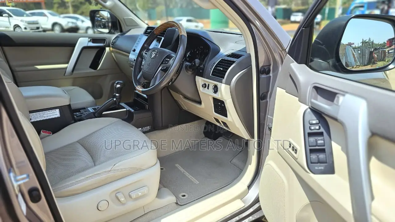 Toyota Land Cruiser Prado 2.8 2021 Brown