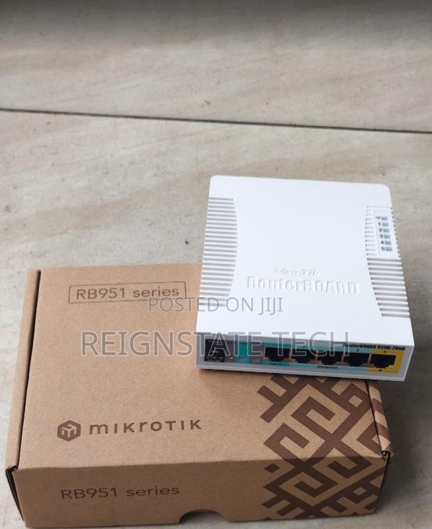 MikroTik RB951Ui-2HnD Wireless Router 5 Port 2.4GHz