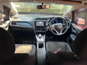 Honda Fit Shuttle 2013 Silver