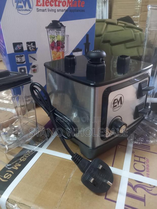 Em Commercial Blender
