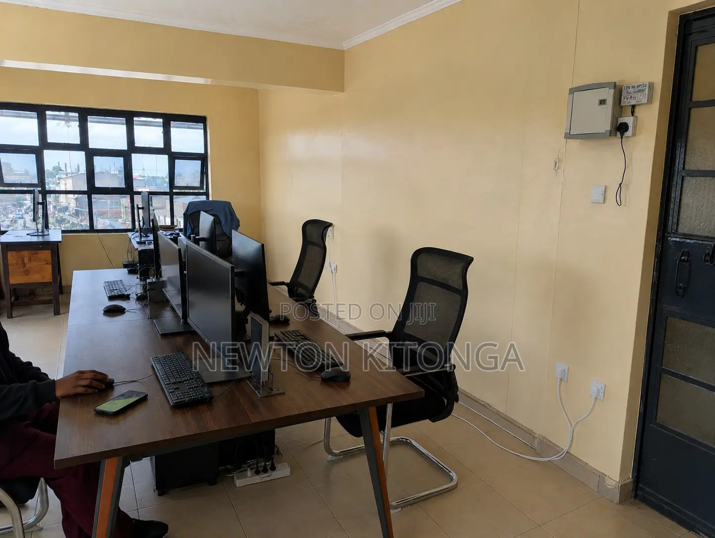 Fully Equiped Premium Office for Sale