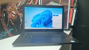 Laptop Dell Latitude 7390 8GB Intel Core i5 HDD 256GB