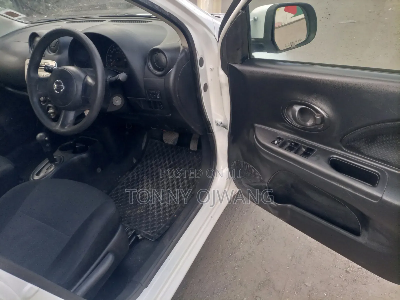 Nissan March 2012 Pearl