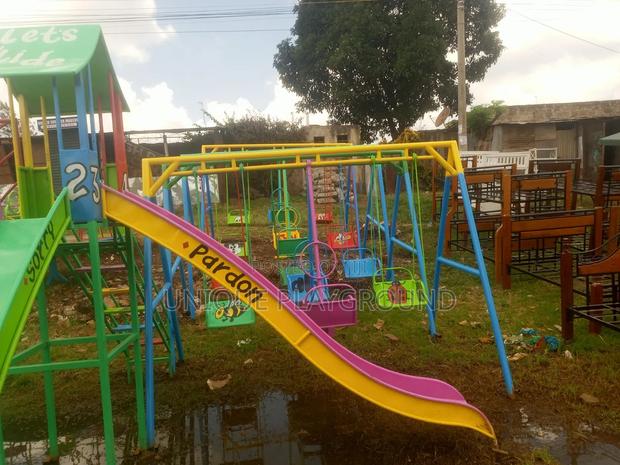 Baby/Kids Outdoor Playground Swings and Slides