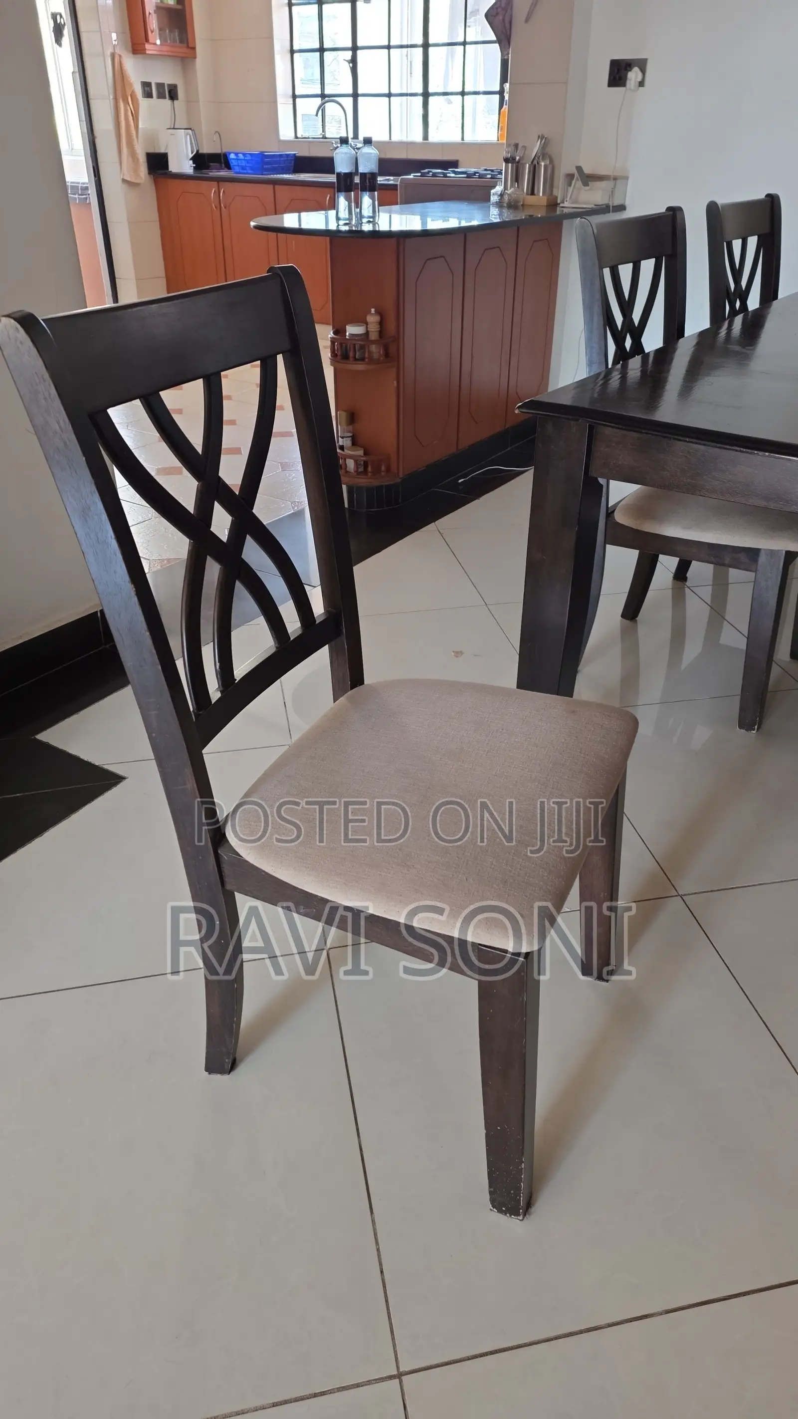 Dinning Table