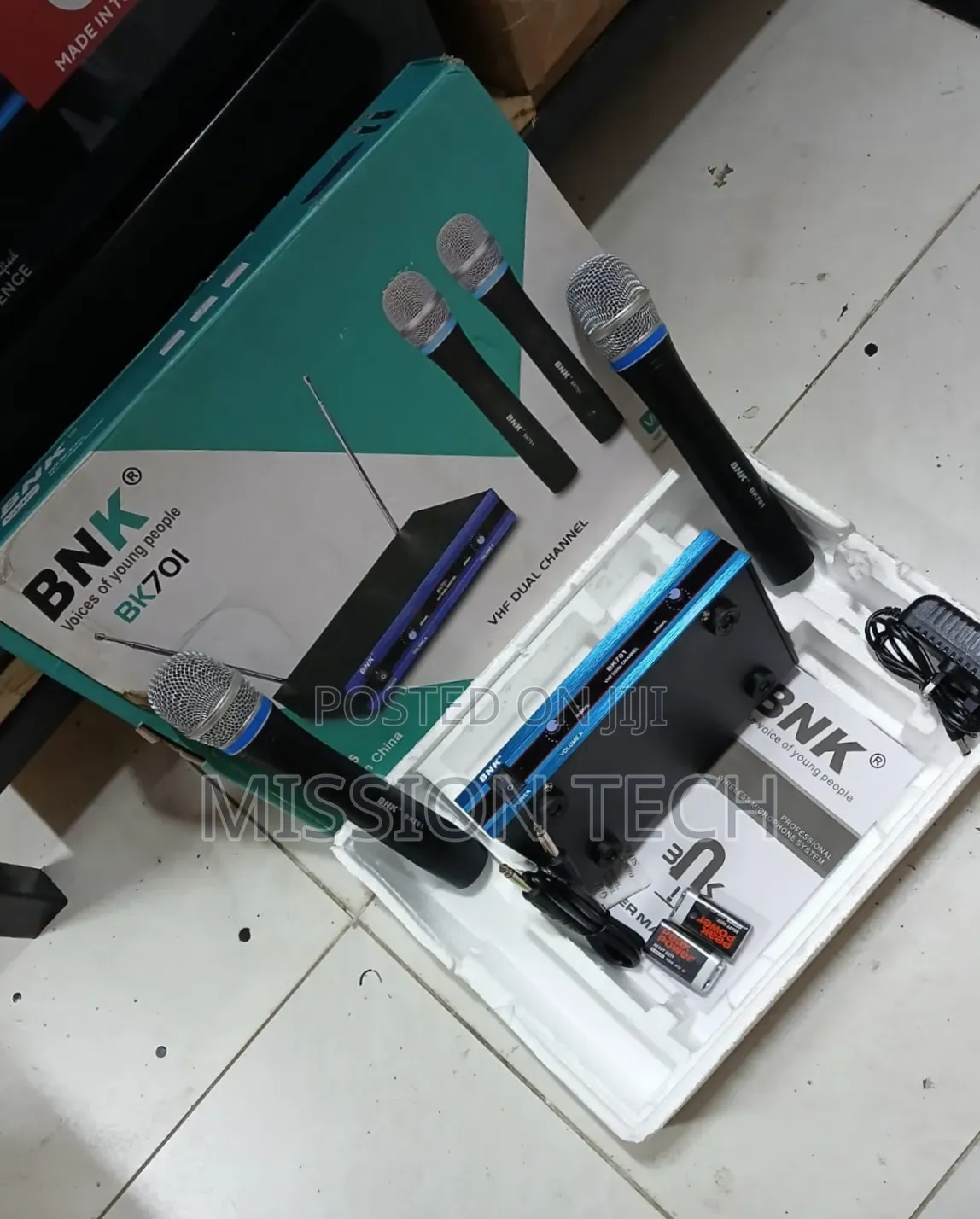 BNK **Professional** _VHF_ Dual-Channel Wireless Microphone System.