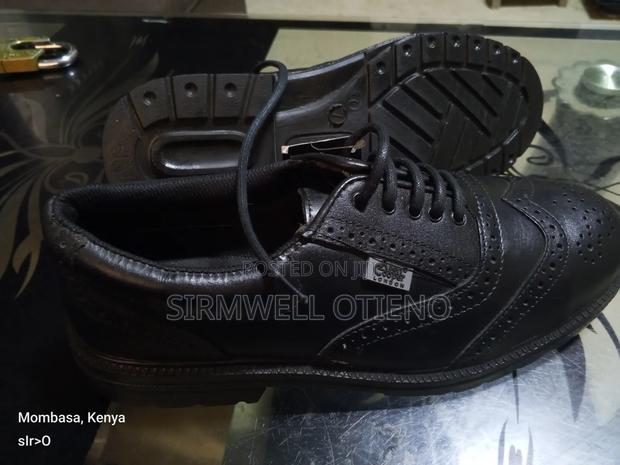 Goliath Safety Shoe - thumbnail 2