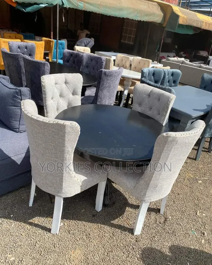 Modern Round 4-Seater Dining Set